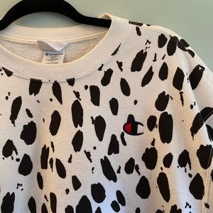 Raw Hem Cropped Champion Dalmatian Sweatshirt